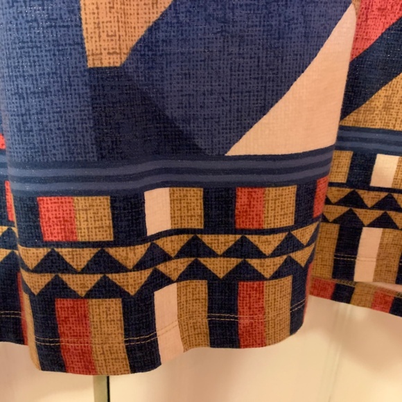 Alfred Dunner Abstract Fall Top - Picture 5 of 6